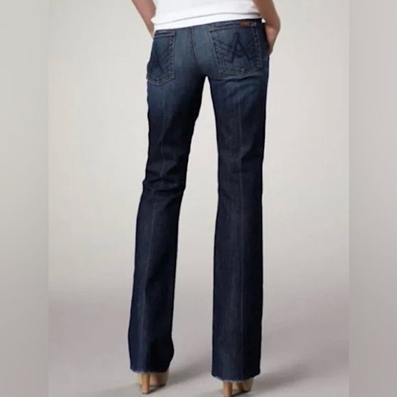 7 For All Mankind Women’s A Pocket Rhinestone Dark Wash Flare Jeans Size 29 - Picture 1 of 14